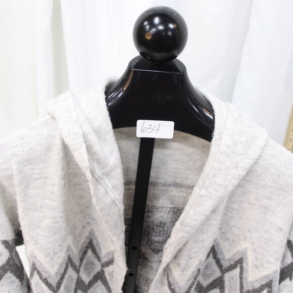 Verve Ami Ivory and Charcoal Diamond Pattern Cardigan - Picture 4 of 12